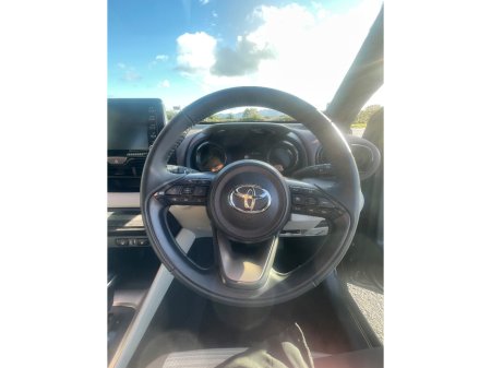 2021 Toyota Yaris - photo 13