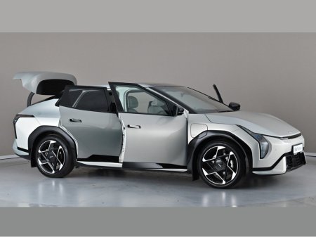 2027 Kia EV4 - photo 9