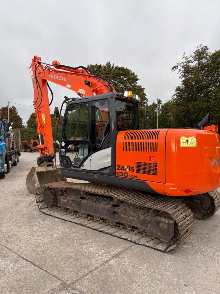 0 HITACHI  - photo 2