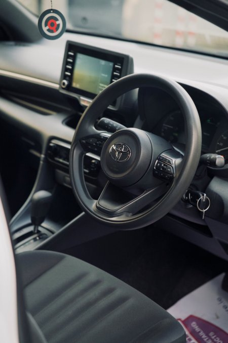 2023 Toyota Yaris - photo 9