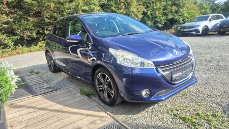 2013 Peugeot 208 - photo 2