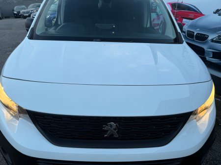 2020 Peugeot Partner - photo 2