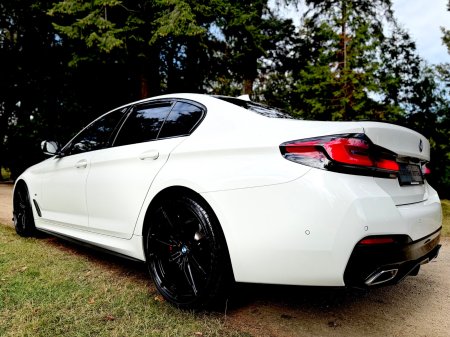 2022 BMW 5-Series - photo 27
