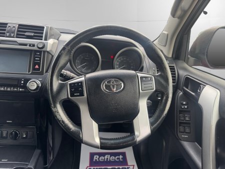 2016 Toyota Land Cruiser - photo 12