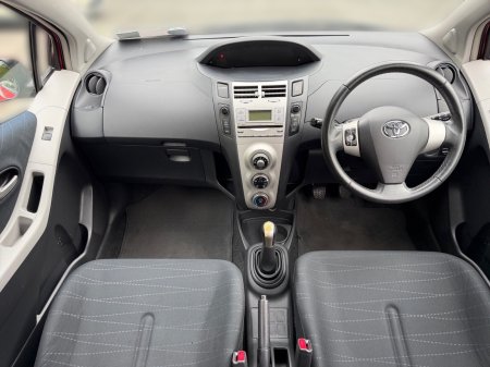 2008 Toyota Yaris - photo 13