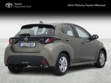 2024 Toyota Yaris - photo 2