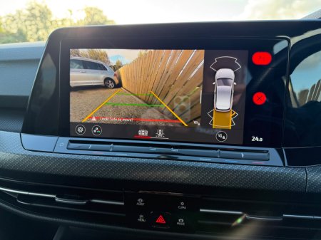 2021 Volkswagen Golf - photo 11