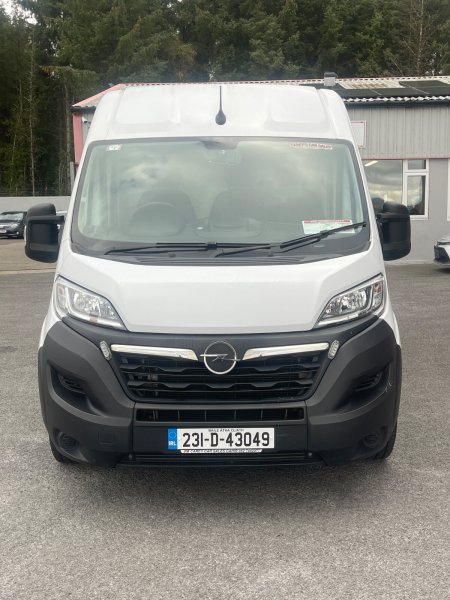 2023 Opel Movano - photo 2