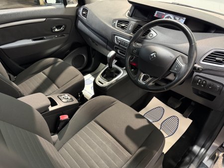 2015 Renault Grand Scenic - photo 14