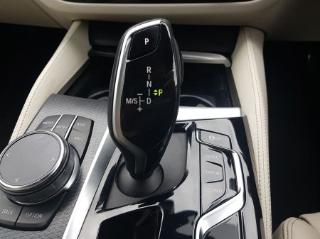 2023 BMW 5-Series - photo 10