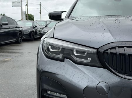 2022 BMW 3-Series - photo 10