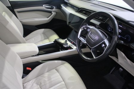 2020 Audi e-tron - photo 20