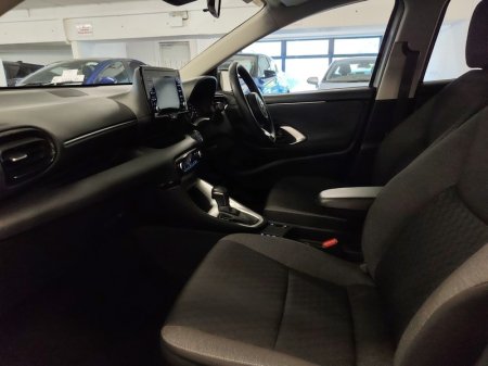2023 Toyota Yaris - photo 6