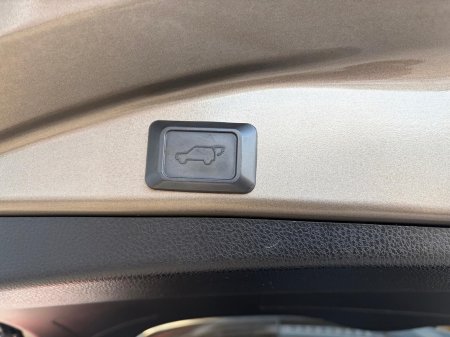2017 Toyota RAV4 - photo 24