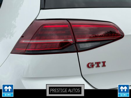2020 Volkswagen Golf - photo 36