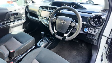 2020 Toyota Aqua - photo 13