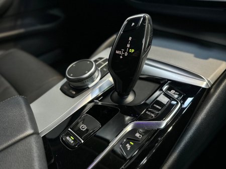 2022 BMW 5-Series - photo 31