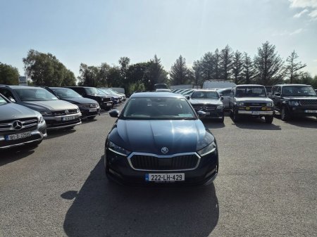 2022 Skoda Octavia - photo 2
