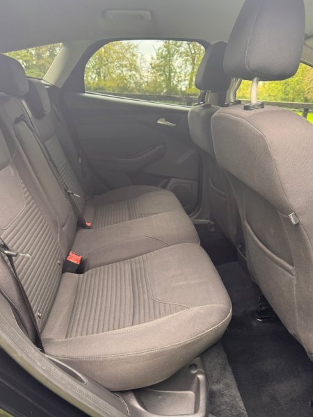 2016 Ford Focus - photo 13