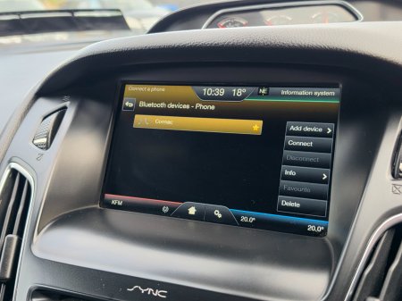 2016 Ford Focus - photo 23