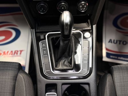 2022 Volkswagen Passat - photo 18