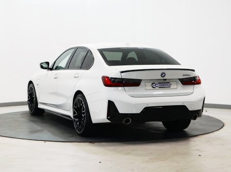 2023 BMW 3-Series - photo 6