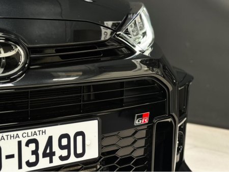 2021 Toyota Yaris - photo 3