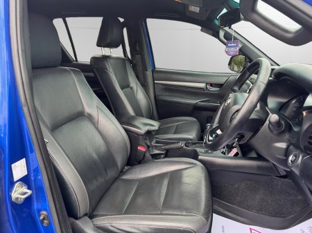 2021 Toyota Hilux - photo 11