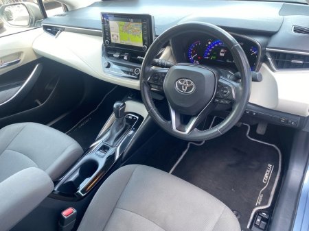 2020 Toyota Corolla - photo 11