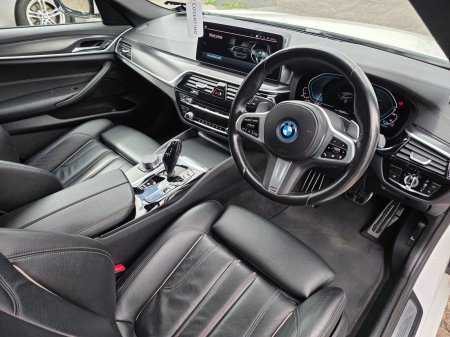 2023 BMW 5-Series - photo 11