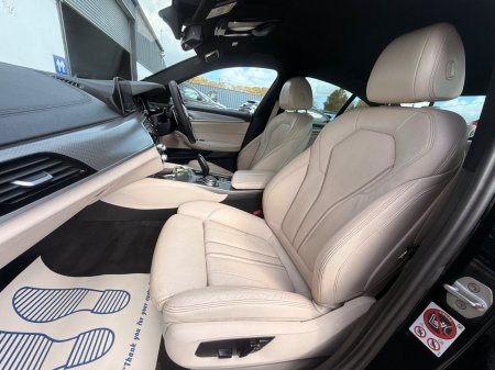 2017 BMW 5-Series - photo 23