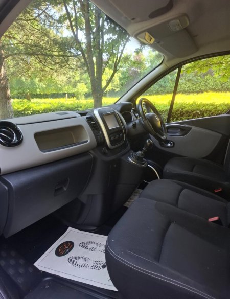 2019 Nissan NV300 - photo 8