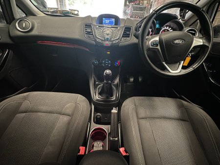 2017 Ford Fiesta - photo 16