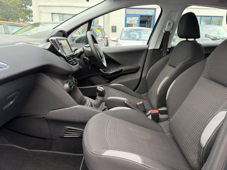 2017 Peugeot 208 - photo 4