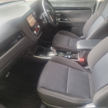 2020 Mitsubishi Outlander - photo 18