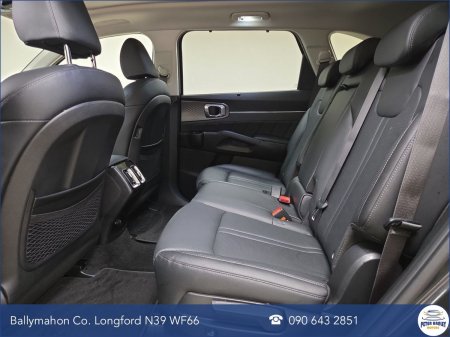 2025 Kia Sorento - photo 12