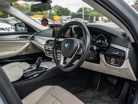 2017 BMW 5-Series - photo 8