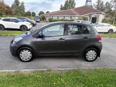 2010 Toyota Yaris - photo 7