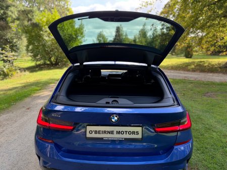 2022 BMW 3-Series - photo 19