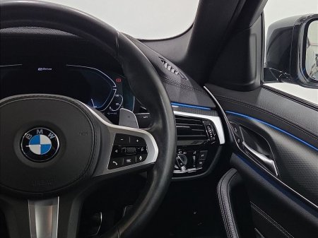 2021 BMW 5-Series - photo 18