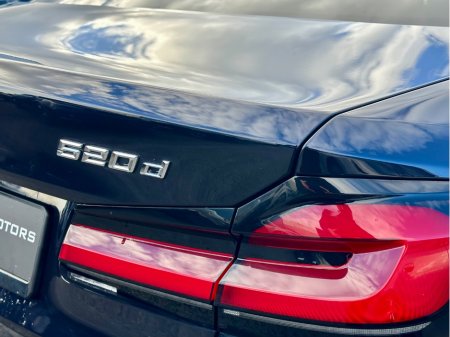 2022 BMW 5-Series - photo 18