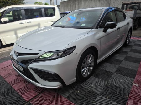 2023 Toyota Camry - photo 3