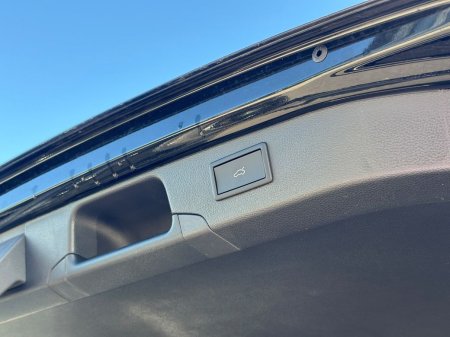 2025 Volkswagen Passat - photo 21