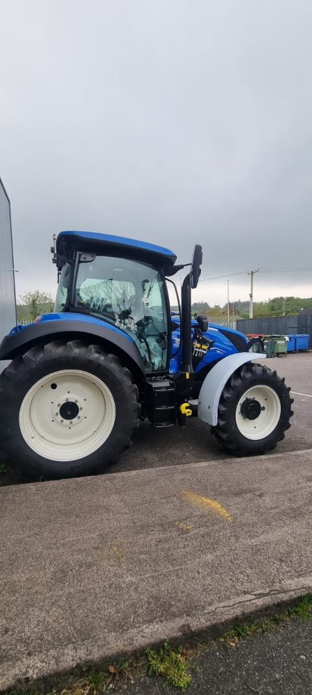 2025 New Holland T5.130 DC - photo 2