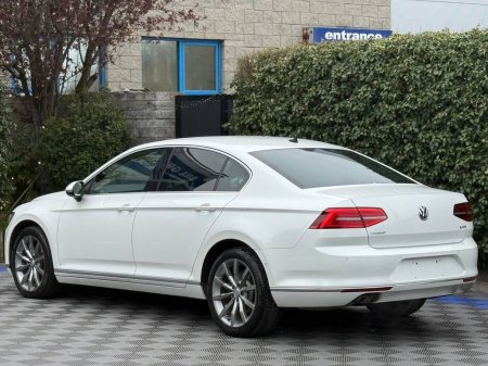 2020 Volkswagen Passat - photo 5