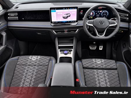 2025 Volkswagen Tiguan - photo 10