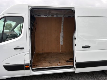 2021 Opel Movano - photo 9
