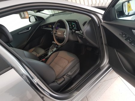 2023 Kia Niro - photo 6