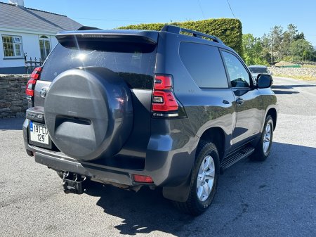 2016 Toyota Land Cruiser - photo 24