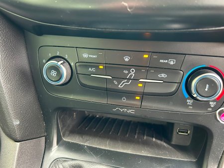 2017 Ford Focus - photo 13